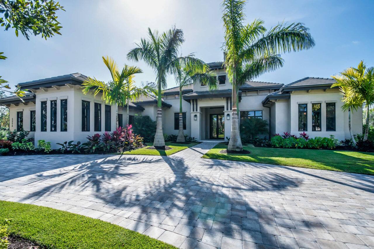 Contract Law & Real Estate Attorney